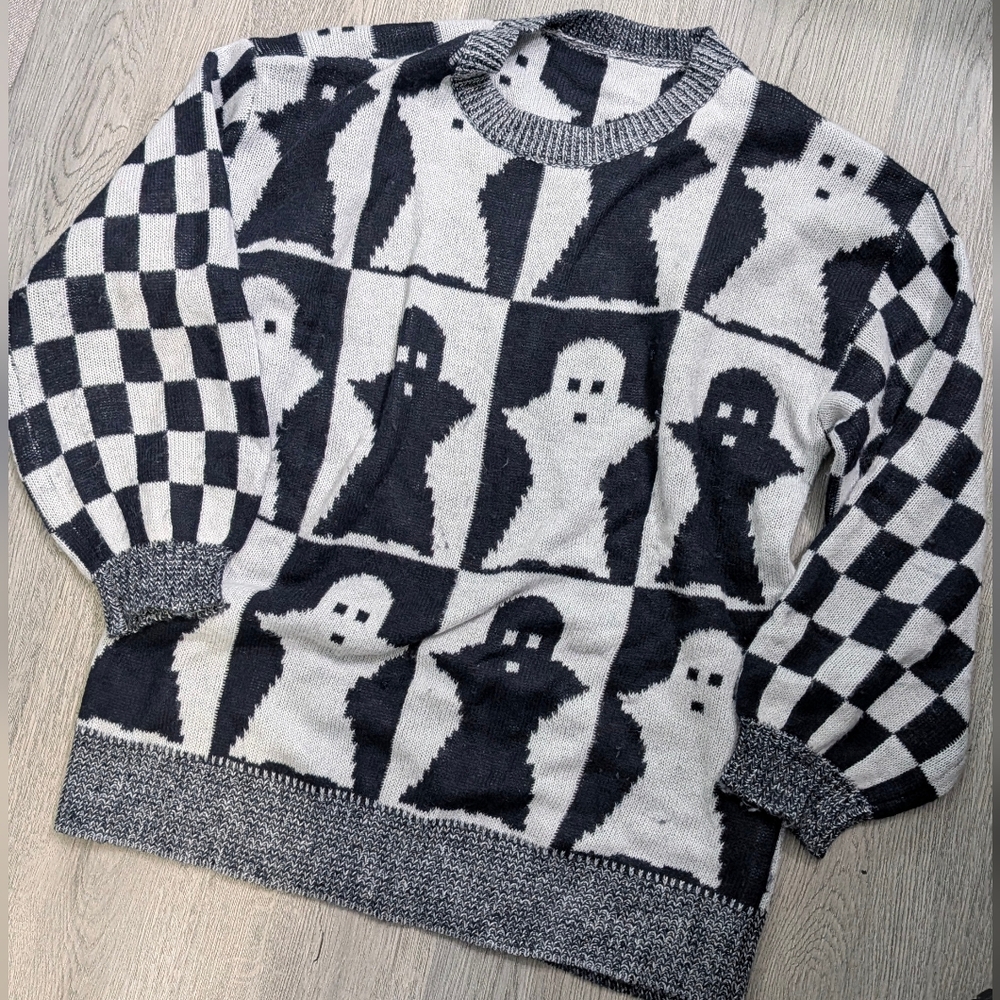 Source Unknown Black & White Ghost Checker Crewneck Sweater